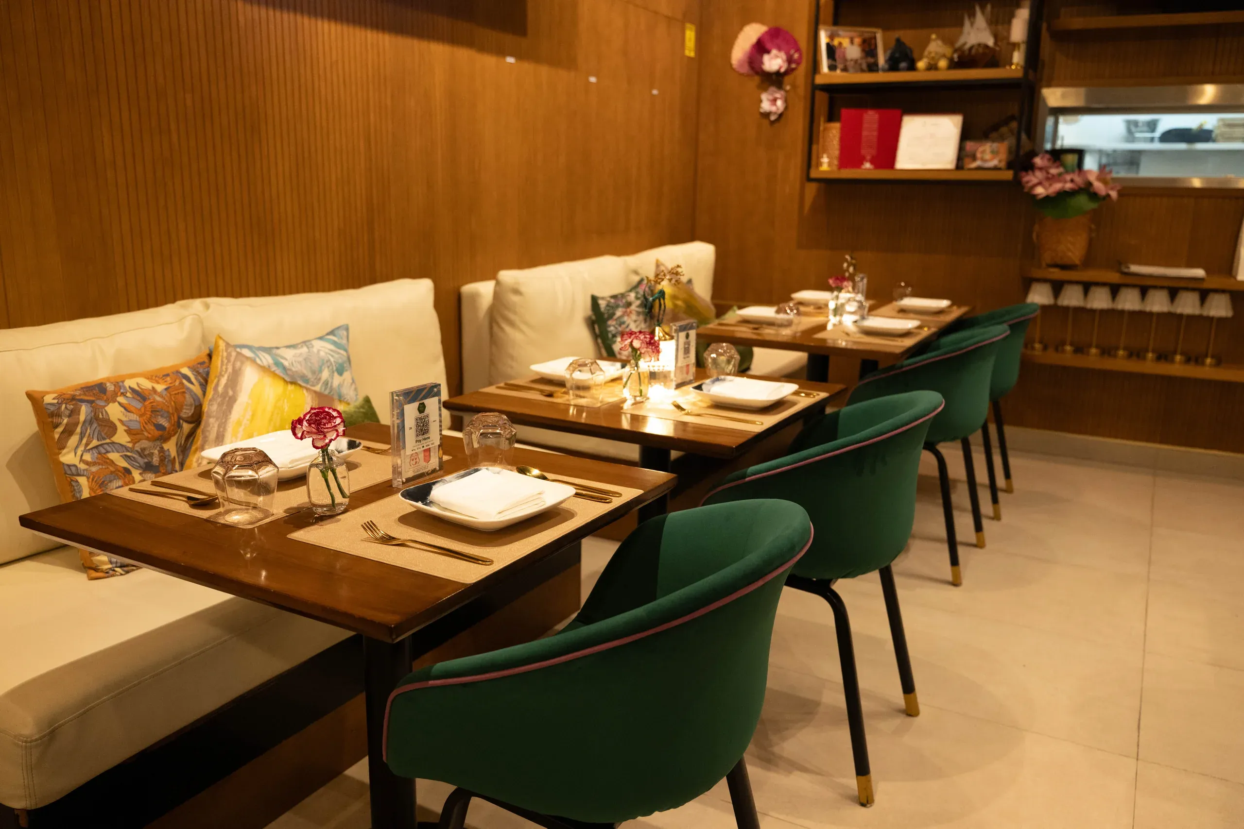 Bua Thai Caffee — café photography by MIROIR Studio, frame 5