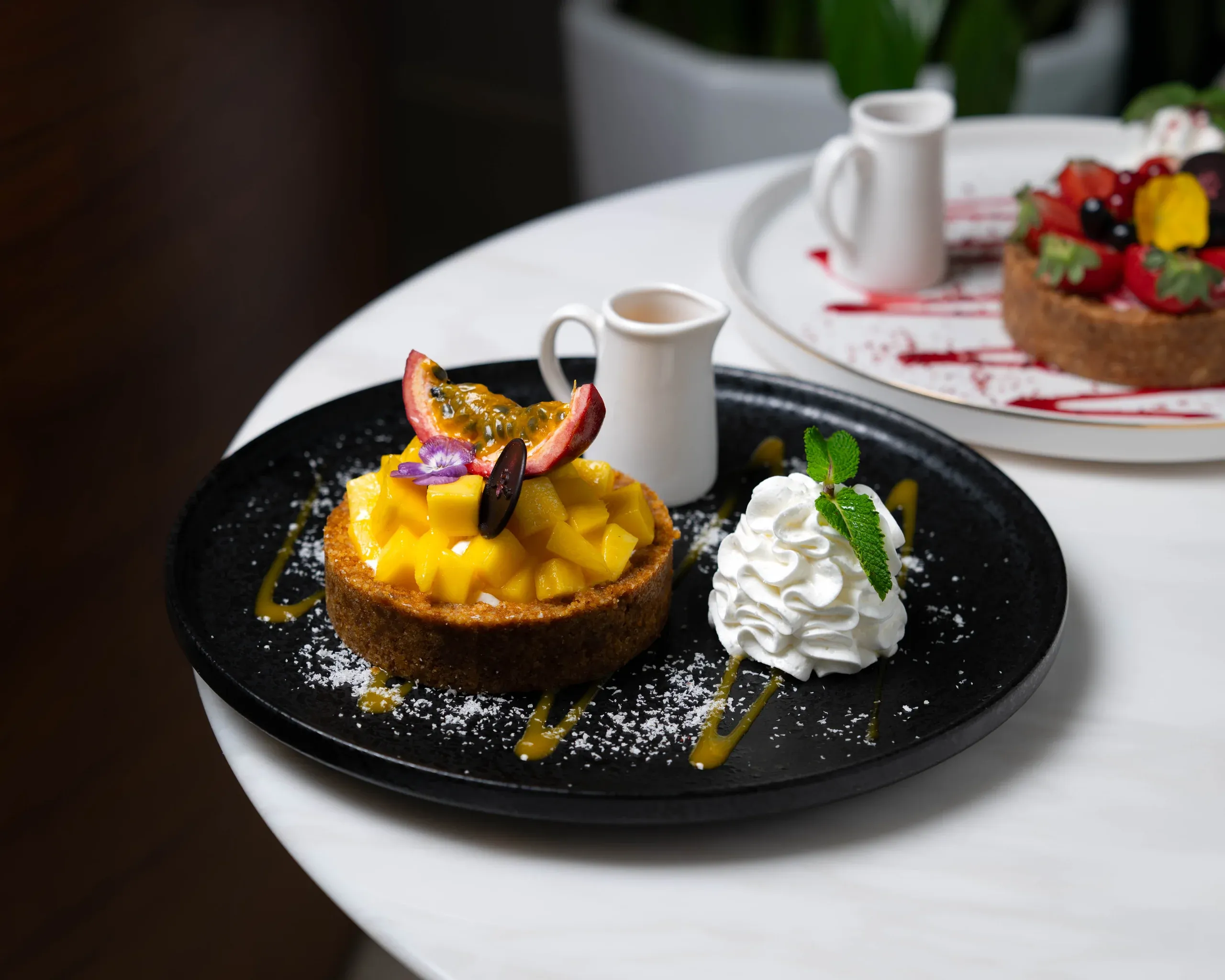 Bua's Selection — pâtisserie photography by MIROIR Studio, frame 4
